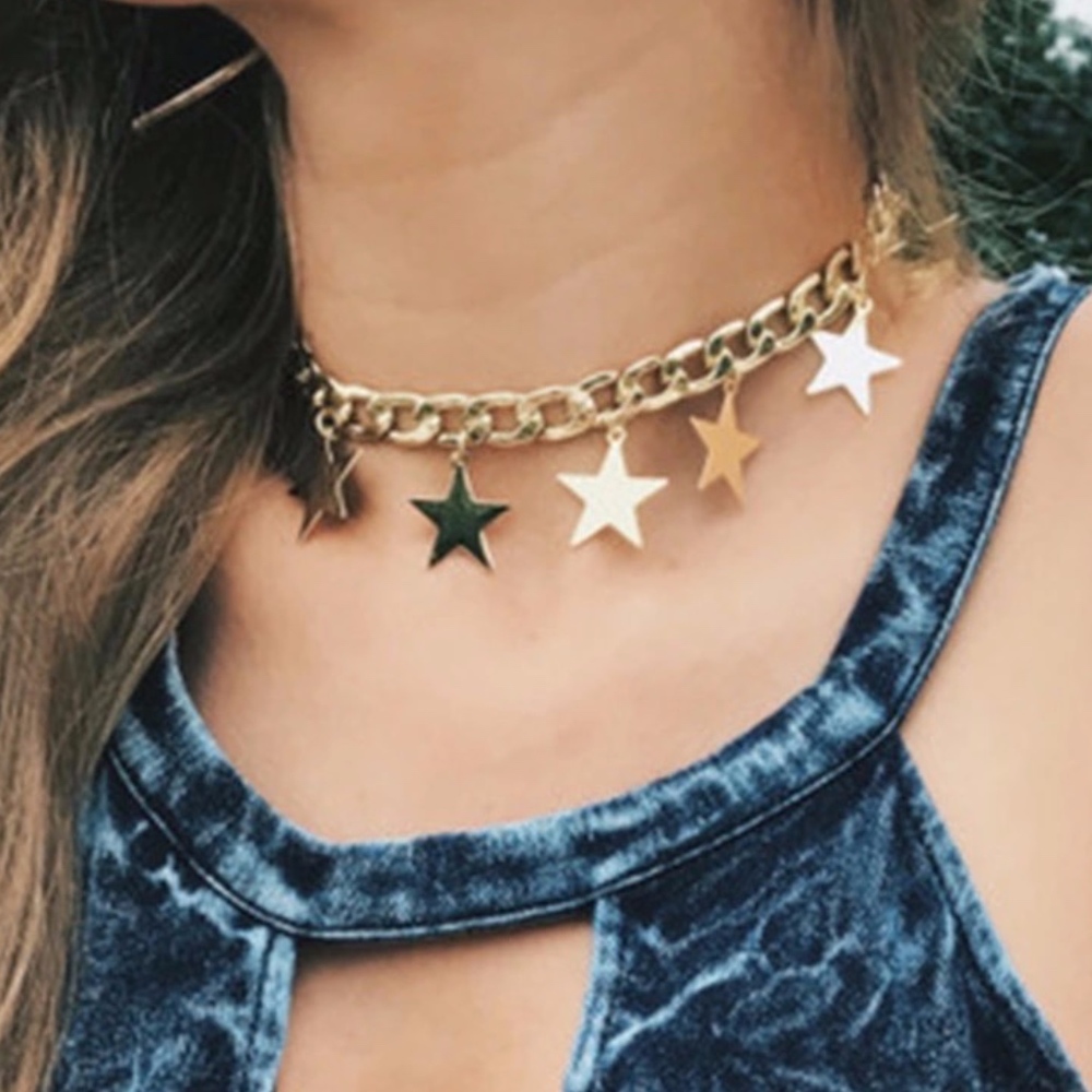 'Star Alert' Dazzling Charm Gold Chain Necklace - Picture 7 of 8